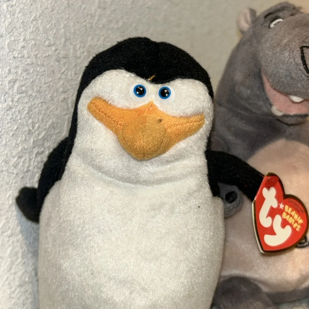 TY SKIPPER the PENGUIN & Georgia Hippo BEANIE BABY - MADAGASCAR‎ P1